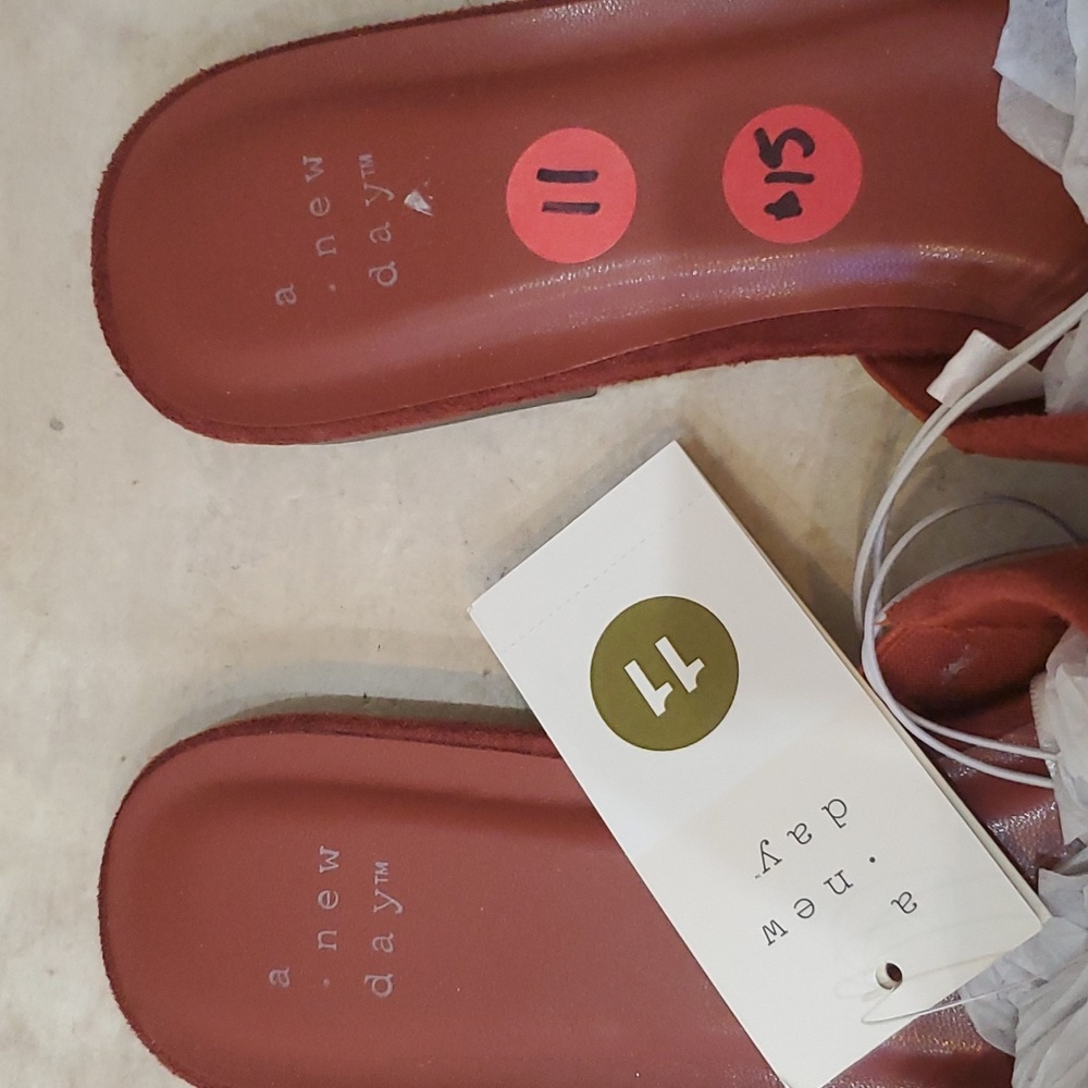 "a new day" Shoes - Picture 2 of 4